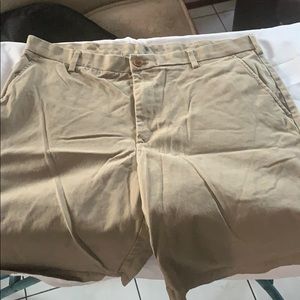 34” Izod Flat Front Mens Shorts